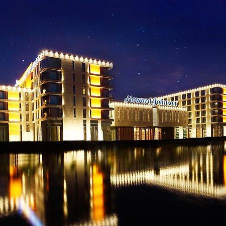 Howard Johnson Plaza Lingang Shanghai Nanhui Eksteriør bilde