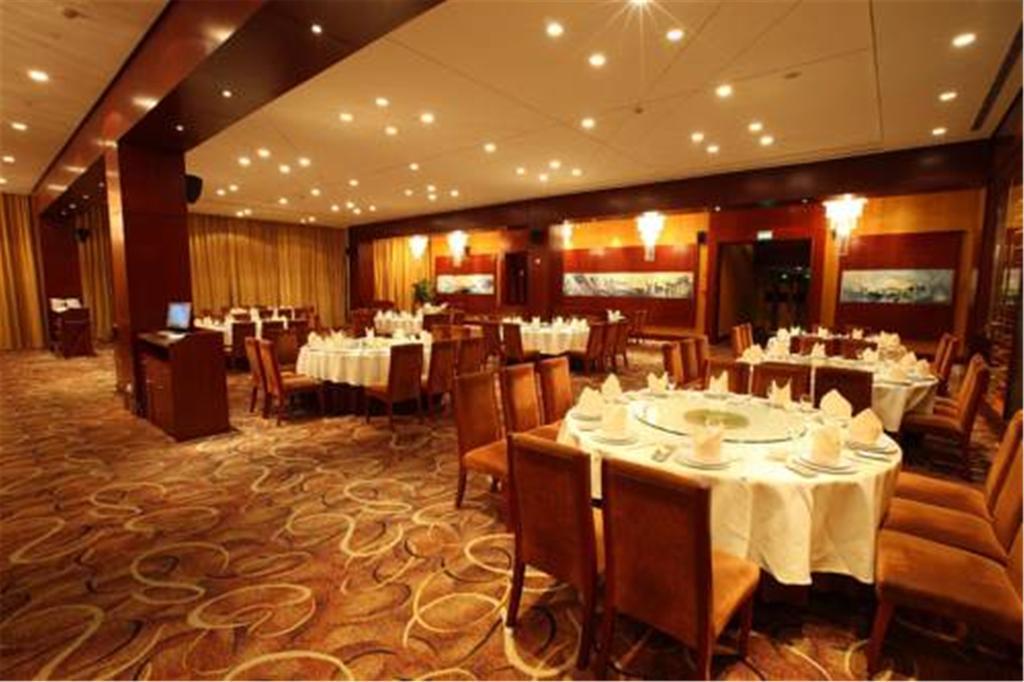 Howard Johnson Plaza Lingang Shanghai Nanhui Eksteriør bilde