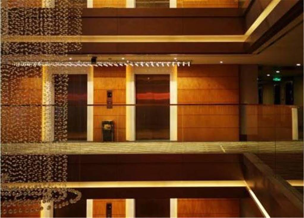 Howard Johnson Plaza Lingang Shanghai Nanhui Eksteriør bilde